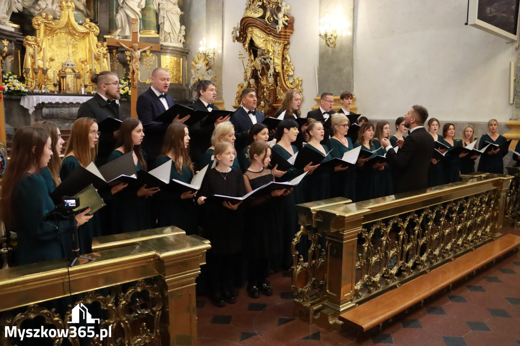 Fotorelacja II: XIV Międzynarodowy Festiwal Chóralnej Pieśni Maryjnej w Koziegłowach