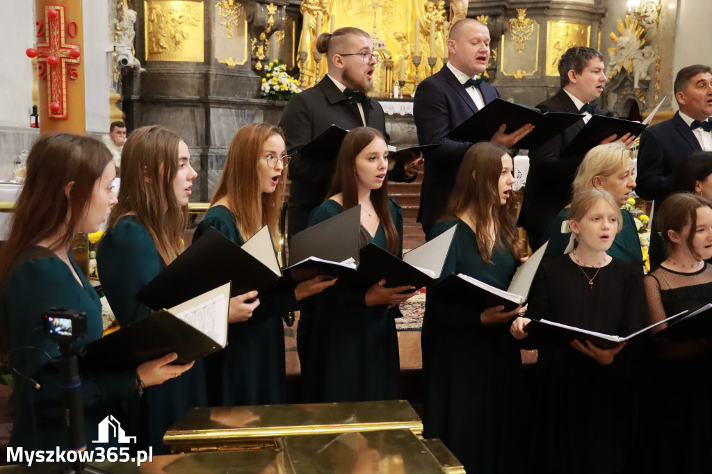 Fotorelacja II: XIV Międzynarodowy Festiwal Chóralnej Pieśni Maryjnej w Koziegłowach