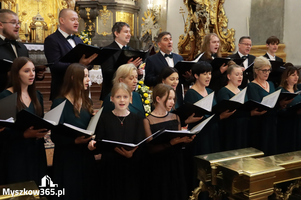 Fotorelacja II: XIV Międzynarodowy Festiwal Chóralnej Pieśni Maryjnej w Koziegłowach