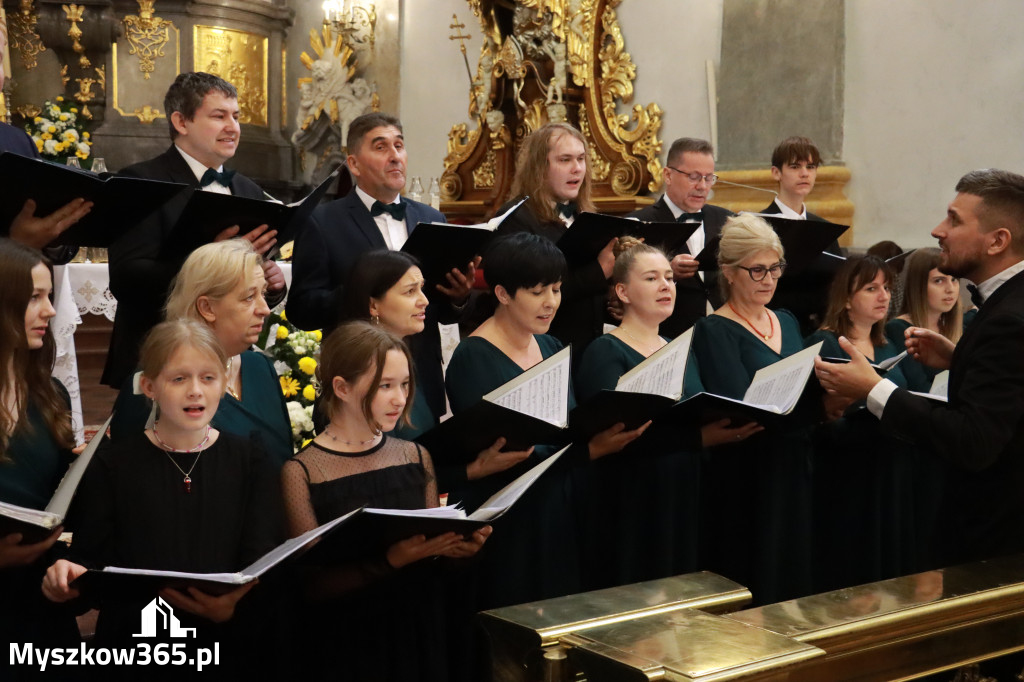 Fotorelacja II: XIV Międzynarodowy Festiwal Chóralnej Pieśni Maryjnej w Koziegłowach