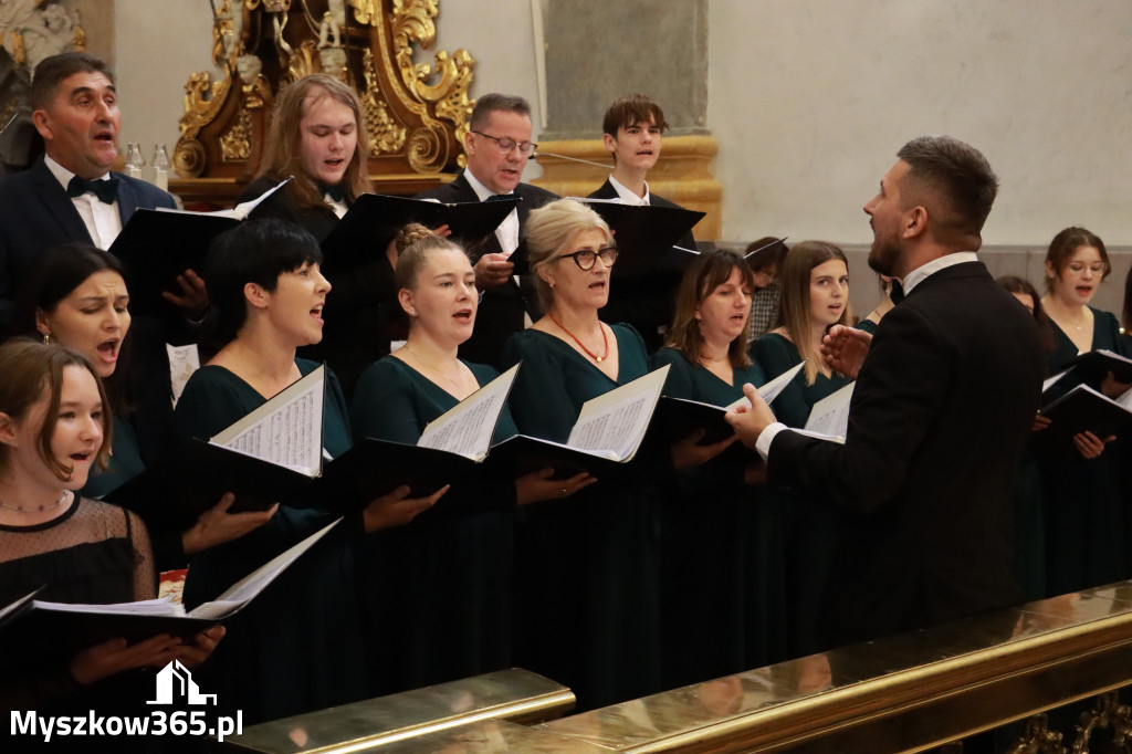 Fotorelacja II: XIV Międzynarodowy Festiwal Chóralnej Pieśni Maryjnej w Koziegłowach