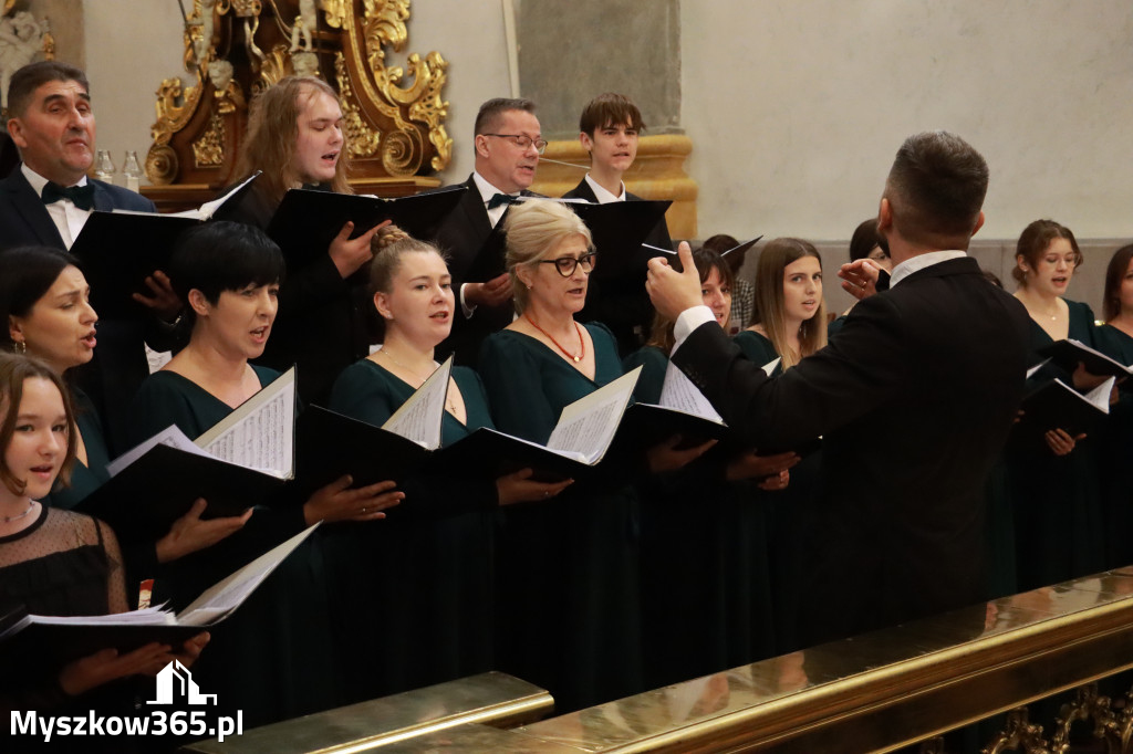 Fotorelacja II: XIV Międzynarodowy Festiwal Chóralnej Pieśni Maryjnej w Koziegłowach