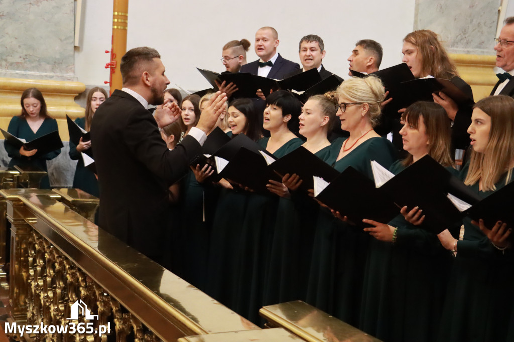 Fotorelacja II: XIV Międzynarodowy Festiwal Chóralnej Pieśni Maryjnej w Koziegłowach