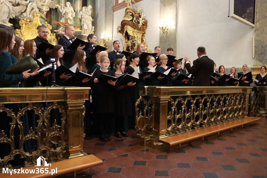 Fotorelacja II: XIV Międzynarodowy Festiwal Chóralnej Pieśni Maryjnej w Koziegłowach