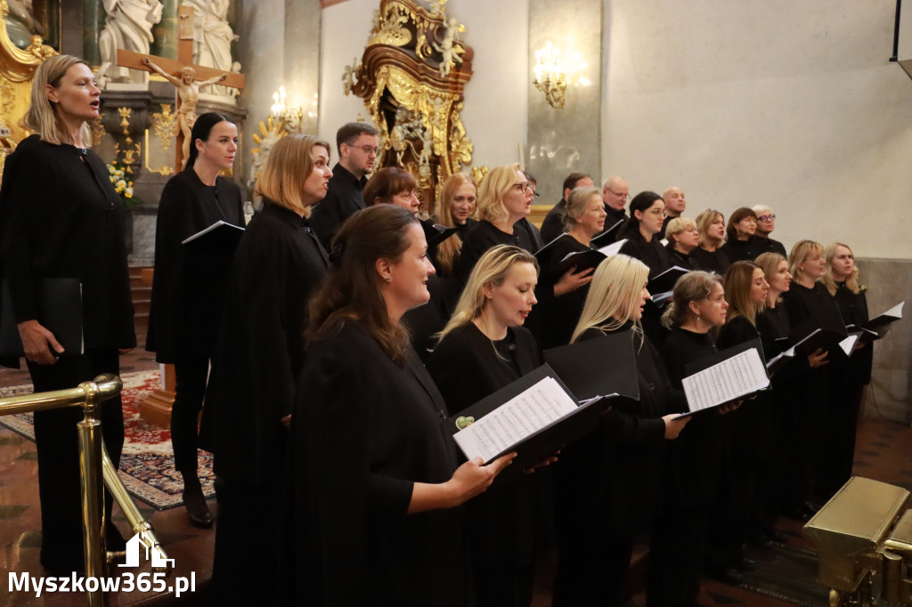 Fotorelacja II: XIV Międzynarodowy Festiwal Chóralnej Pieśni Maryjnej w Koziegłowach