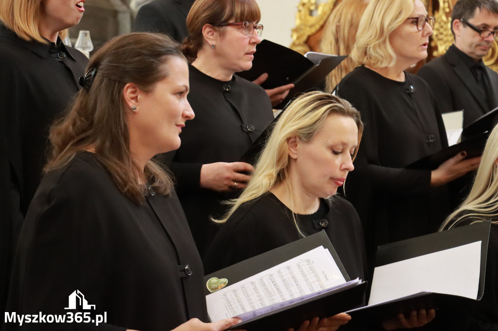 Fotorelacja II: XIV Międzynarodowy Festiwal Chóralnej Pieśni Maryjnej w Koziegłowach