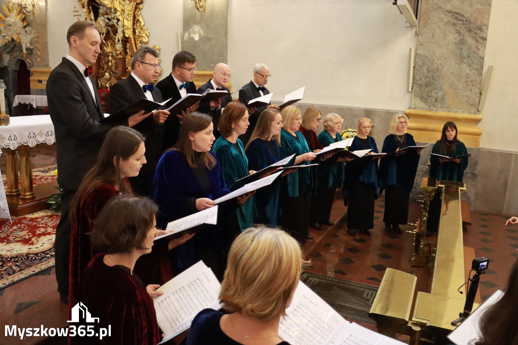 Fotorelacja II: XIV Międzynarodowy Festiwal Chóralnej Pieśni Maryjnej w Koziegłowach