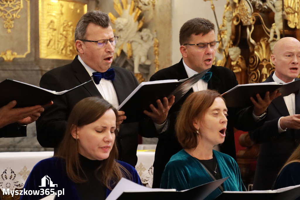 Fotorelacja II: XIV Międzynarodowy Festiwal Chóralnej Pieśni Maryjnej w Koziegłowach