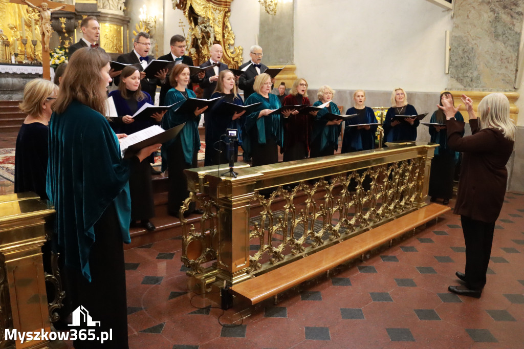Fotorelacja II: XIV Międzynarodowy Festiwal Chóralnej Pieśni Maryjnej w Koziegłowach