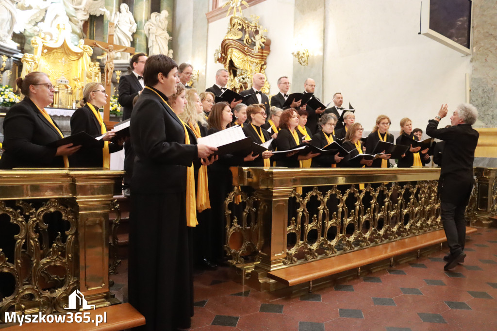 Fotorelacja II: XIV Międzynarodowy Festiwal Chóralnej Pieśni Maryjnej w Koziegłowach