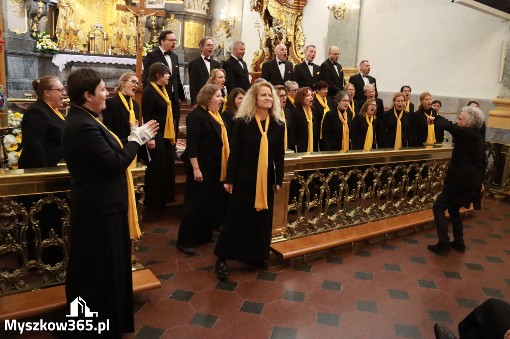 Fotorelacja II: XIV Międzynarodowy Festiwal Chóralnej Pieśni Maryjnej w Koziegłowach