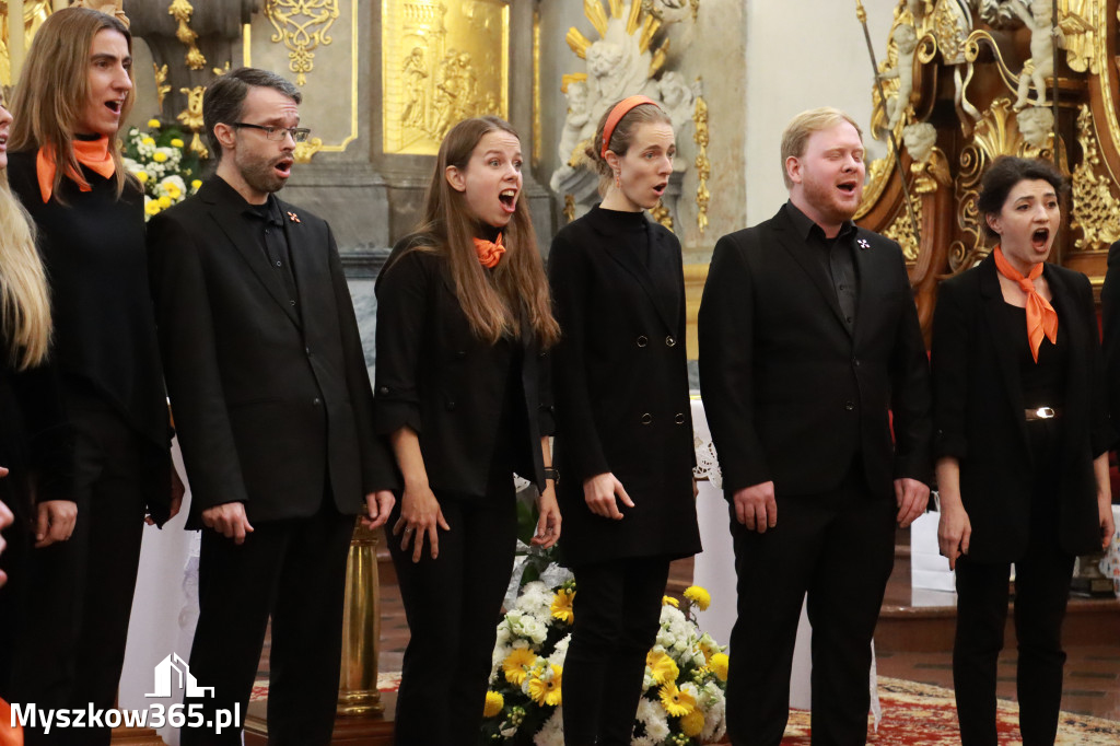 Fotorelacja II: XIV Międzynarodowy Festiwal Chóralnej Pieśni Maryjnej w Koziegłowach