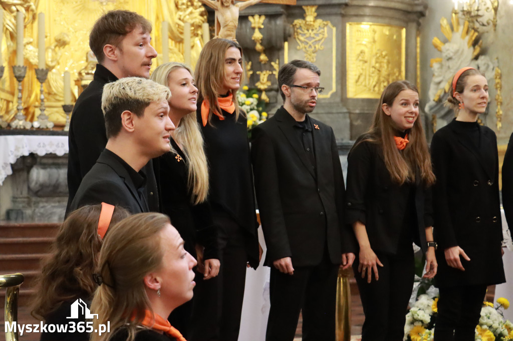 Fotorelacja II: XIV Międzynarodowy Festiwal Chóralnej Pieśni Maryjnej w Koziegłowach
