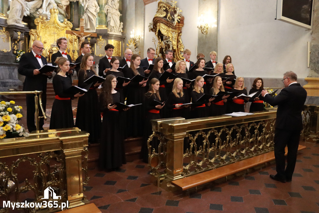 Fotorelacja III: XIV Międzynarodowy Festiwal Chóralnej Pieśni Maryjnej w Koziegłowach