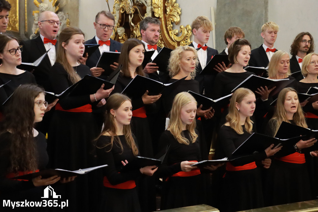 Fotorelacja III: XIV Międzynarodowy Festiwal Chóralnej Pieśni Maryjnej w Koziegłowach