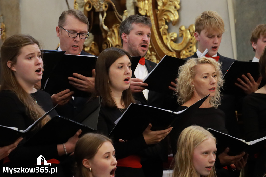 Fotorelacja III: XIV Międzynarodowy Festiwal Chóralnej Pieśni Maryjnej w Koziegłowach