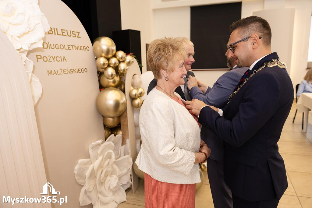 Złote, Diamentowe, Żelazne i Kamienne Gody.