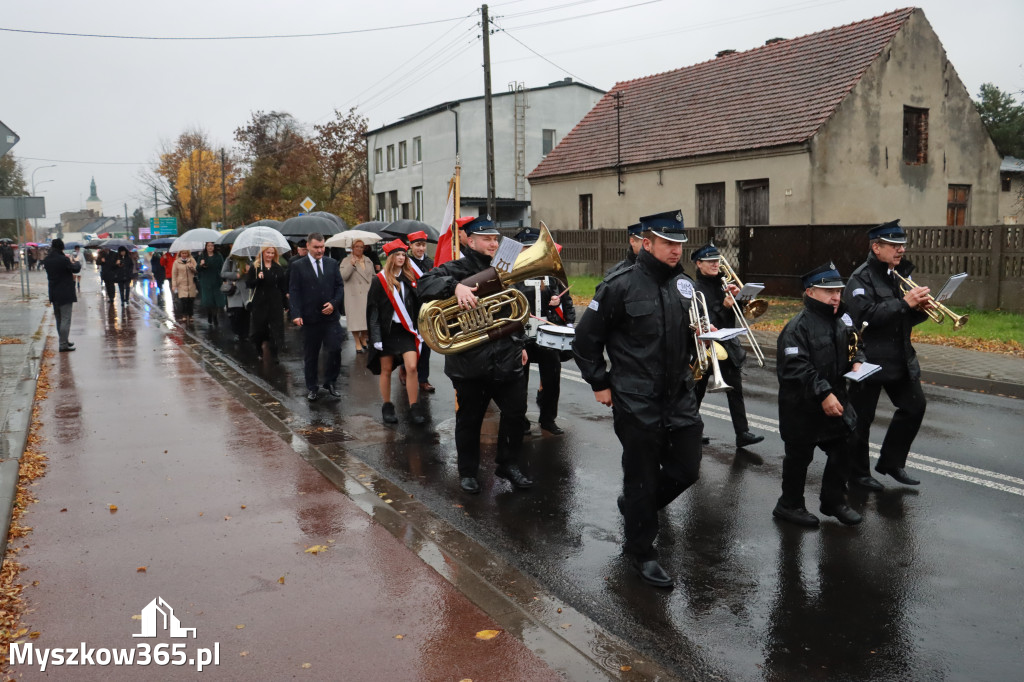Fotorelacja I: Odsłonięcie Pomnika i Jubileusz ZS w Żarkach