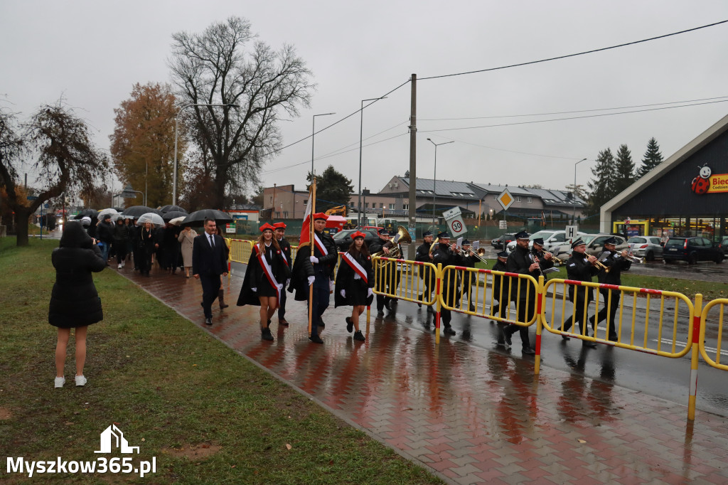 Fotorelacja I: Odsłonięcie Pomnika i Jubileusz ZS w Żarkach