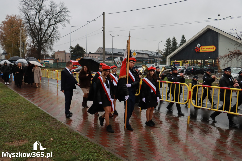 Fotorelacja I: Odsłonięcie Pomnika i Jubileusz ZS w Żarkach