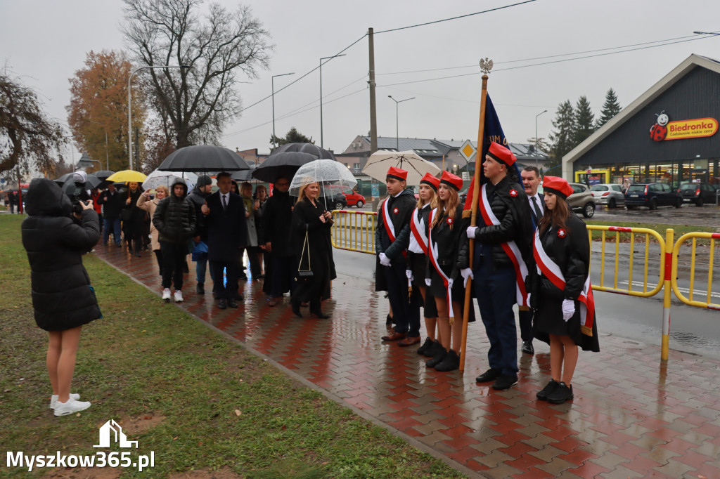 Fotorelacja I: Odsłonięcie Pomnika i Jubileusz ZS w Żarkach