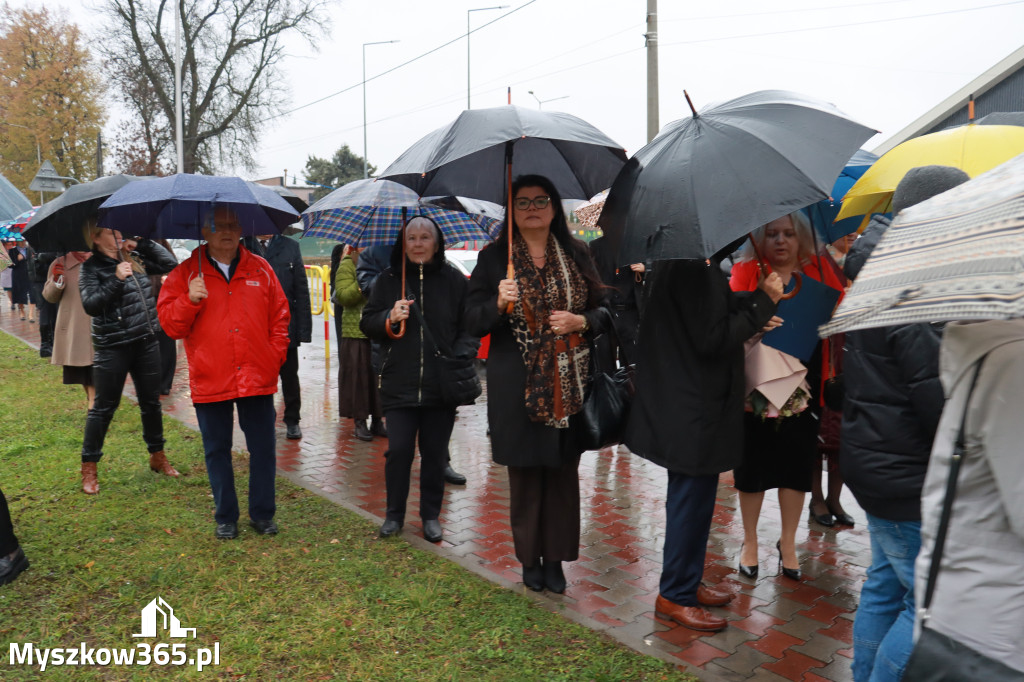 Fotorelacja I: Odsłonięcie Pomnika i Jubileusz ZS w Żarkach