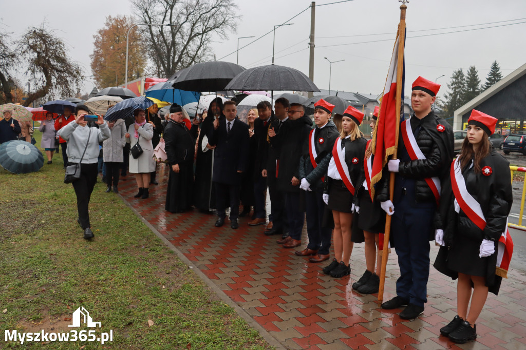 Fotorelacja I: Odsłonięcie Pomnika i Jubileusz ZS w Żarkach