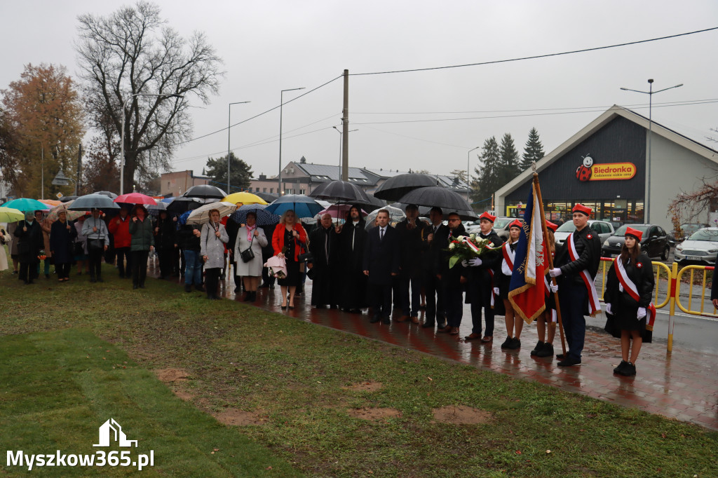Fotorelacja I: Odsłonięcie Pomnika i Jubileusz ZS w Żarkach