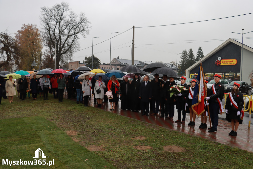 Fotorelacja I: Odsłonięcie Pomnika i Jubileusz ZS w Żarkach