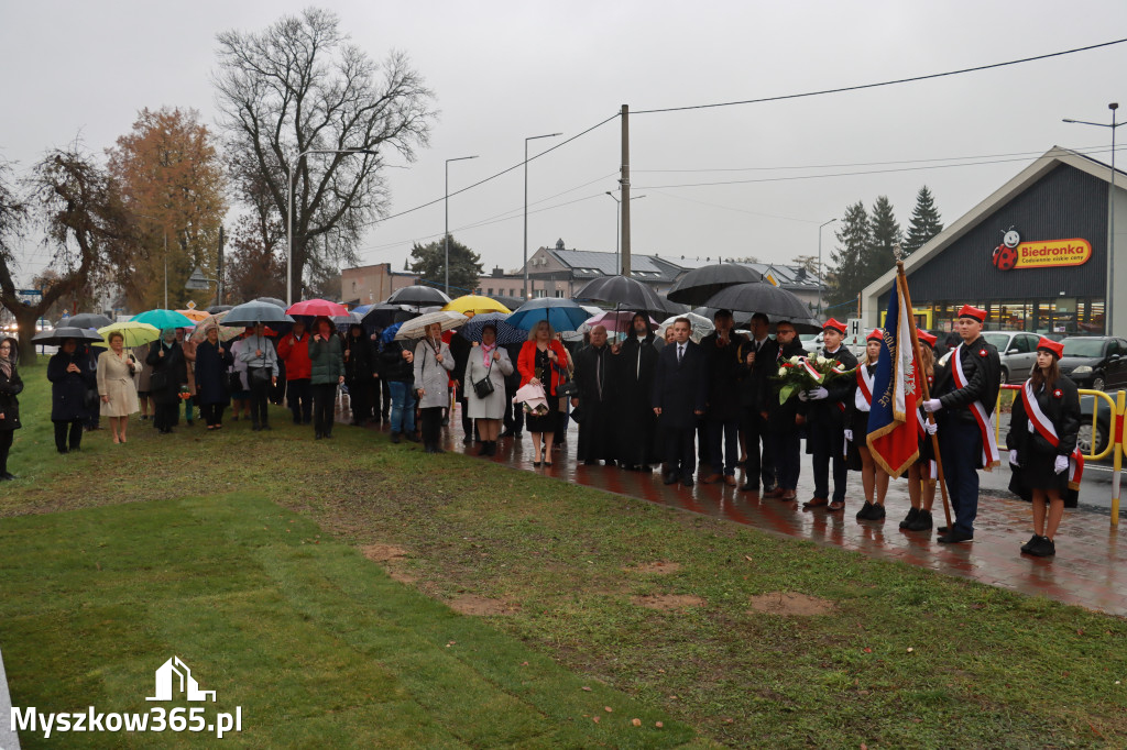 Fotorelacja I: Odsłonięcie Pomnika i Jubileusz ZS w Żarkach
