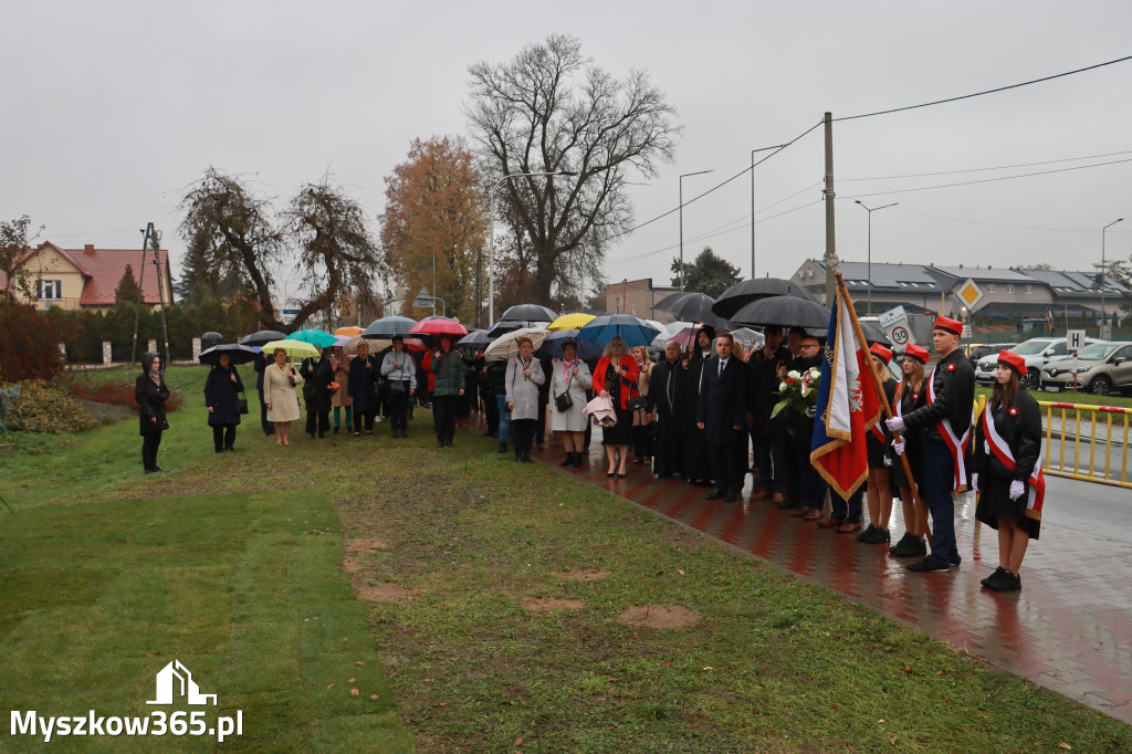 Fotorelacja I: Odsłonięcie Pomnika i Jubileusz ZS w Żarkach