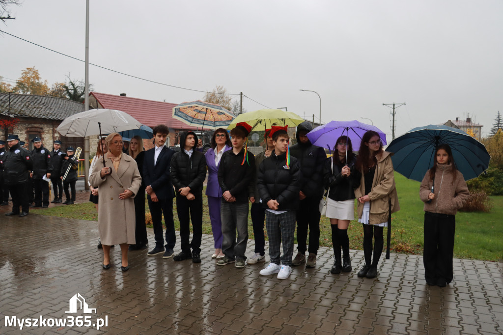 Fotorelacja I: Odsłonięcie Pomnika i Jubileusz ZS w Żarkach