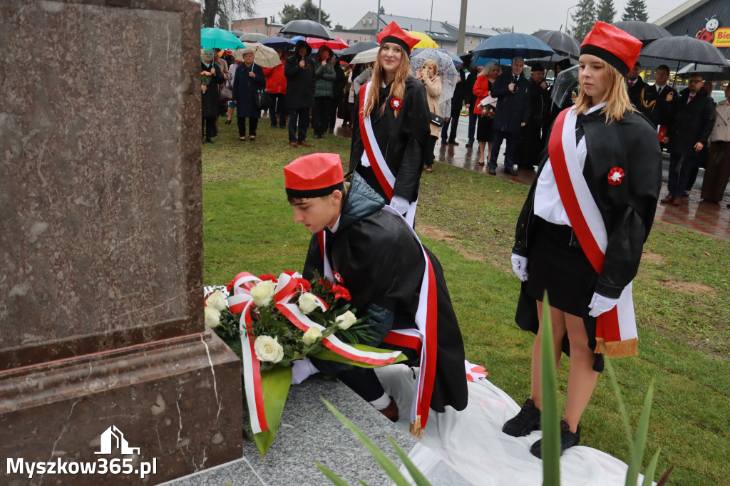 Fotorelacja I: Odsłonięcie Pomnika i Jubileusz ZS w Żarkach