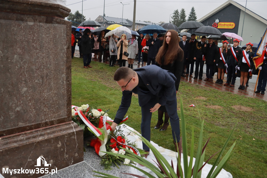 Fotorelacja I: Odsłonięcie Pomnika i Jubileusz ZS w Żarkach