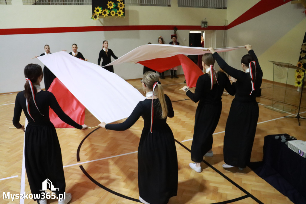 Fotorelacja I: Odsłonięcie Pomnika i Jubileusz ZS w Żarkach
