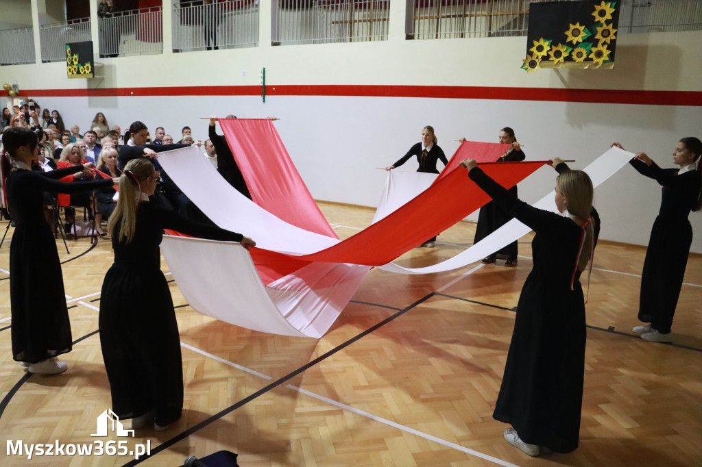 Fotorelacja I: Odsłonięcie Pomnika i Jubileusz ZS w Żarkach