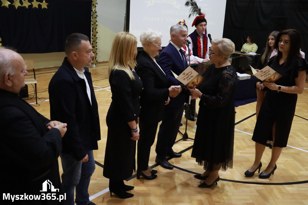 Fotorelacja I: Odsłonięcie Pomnika i Jubileusz ZS w Żarkach