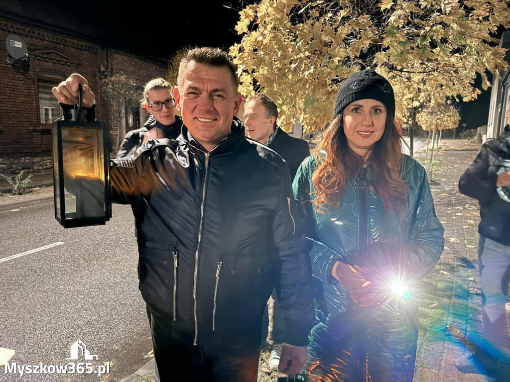 Latarnik i Zielarka na Szlaku Tradycji w Żarkach.