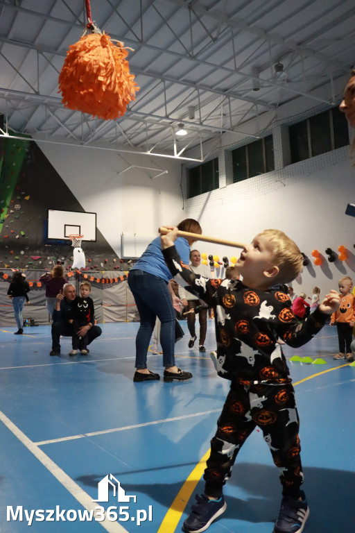 Fotorelacja: Dynia Party w MOSiR Myszków!