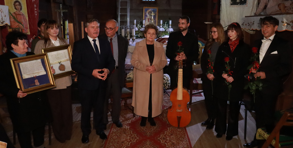 Fotorelacja: Koncert Zaduszny DLA NICH w Cynkowie Gmina Koziegłowy