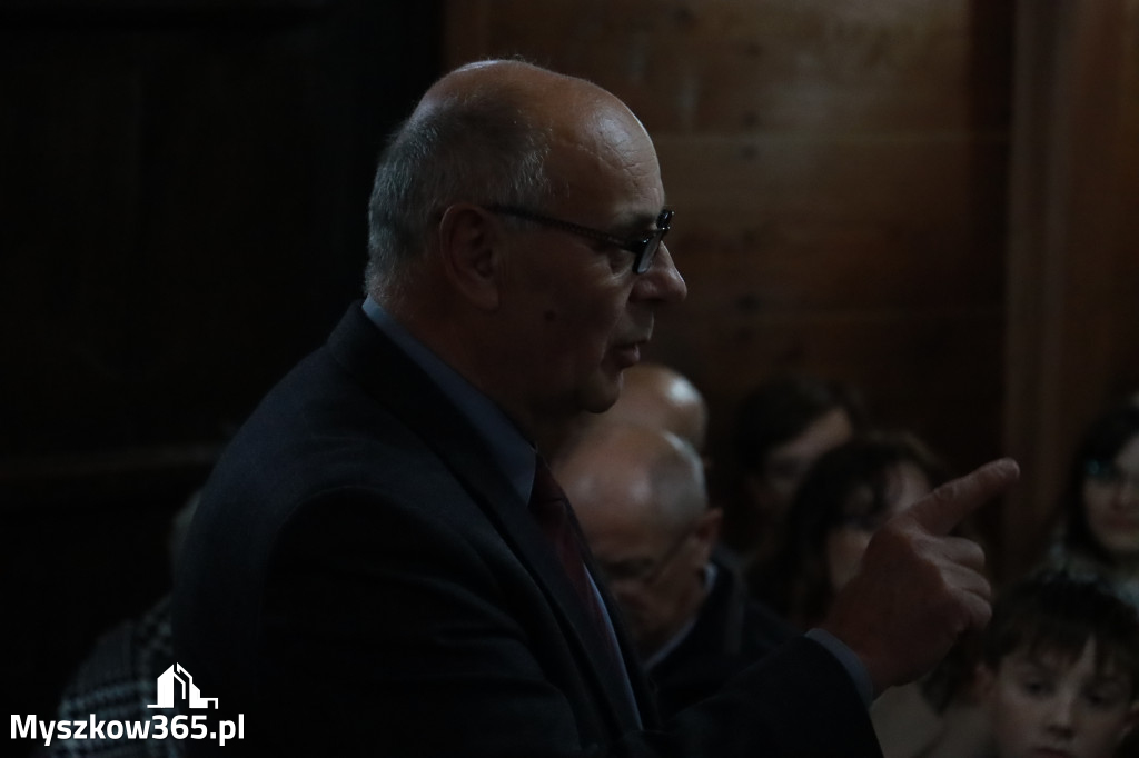 Fotorelacja: Koncert Zaduszny DLA NICH w Cynkowie Gmina Koziegłowy