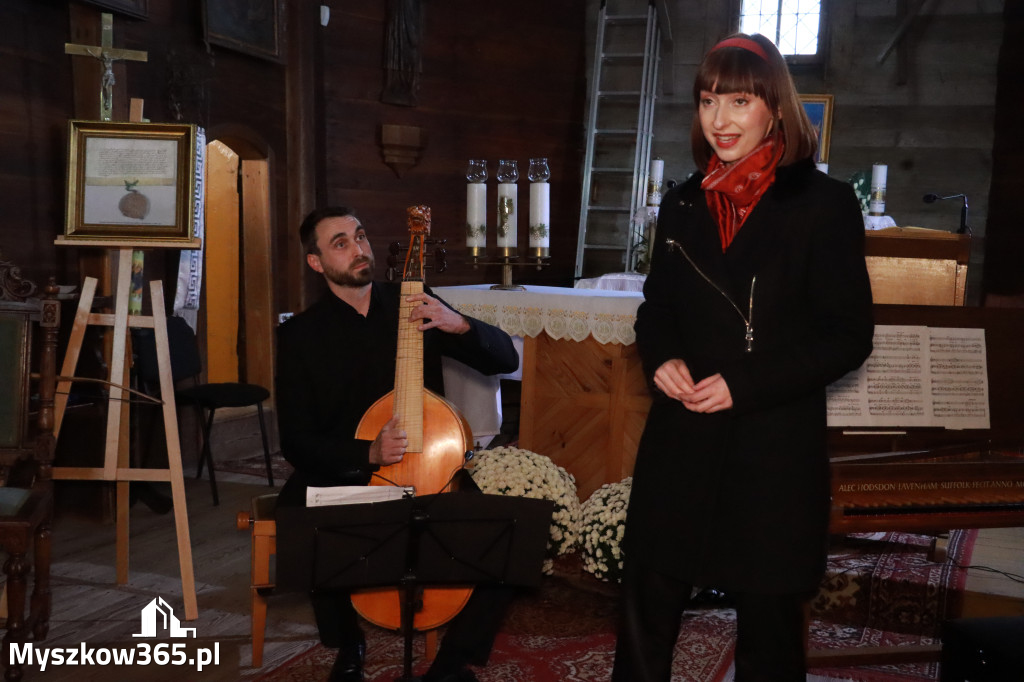 Fotorelacja: Koncert Zaduszny DLA NICH w Cynkowie Gmina Koziegłowy