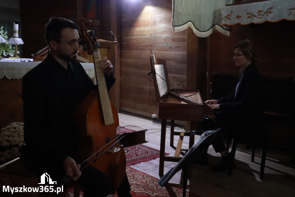 Fotorelacja: Koncert Zaduszny DLA NICH w Cynkowie Gmina Koziegłowy