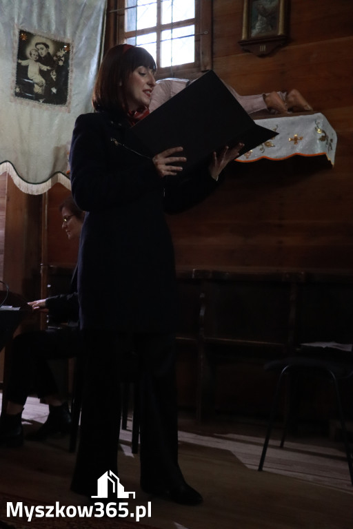 Fotorelacja: Koncert Zaduszny DLA NICH w Cynkowie Gmina Koziegłowy