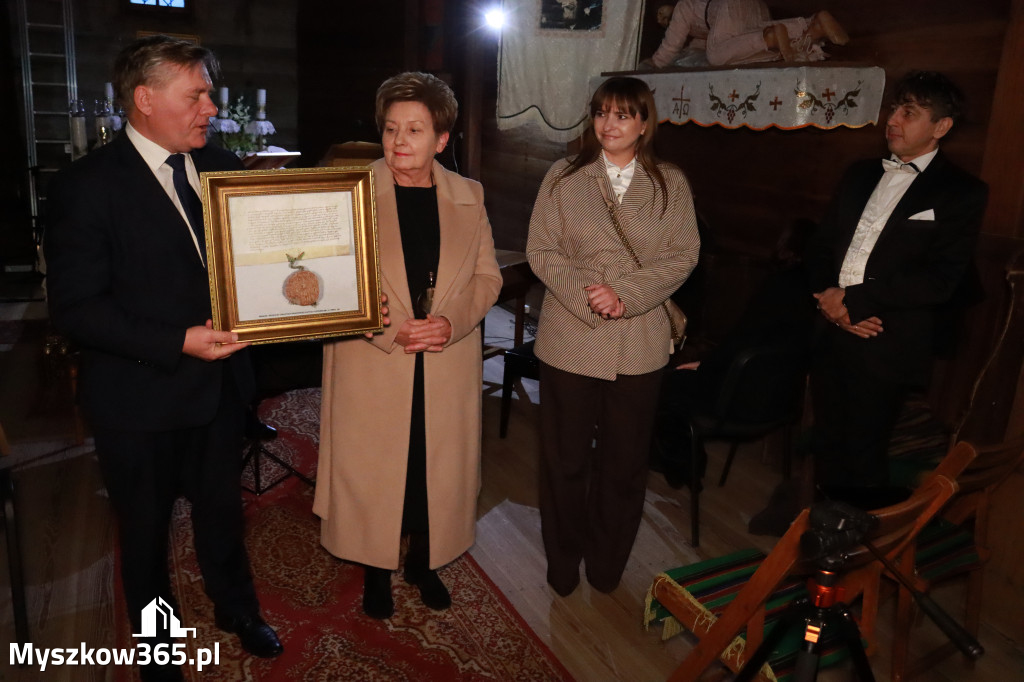 Fotorelacja: Koncert Zaduszny DLA NICH w Cynkowie Gmina Koziegłowy