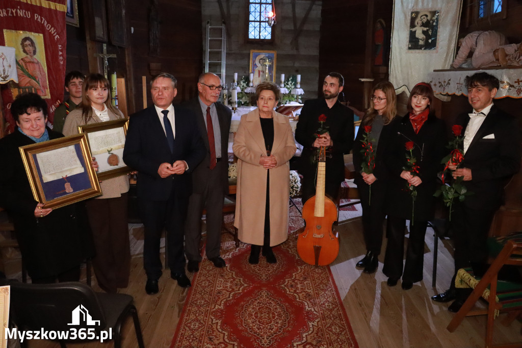 Fotorelacja: Koncert Zaduszny DLA NICH w Cynkowie Gmina Koziegłowy