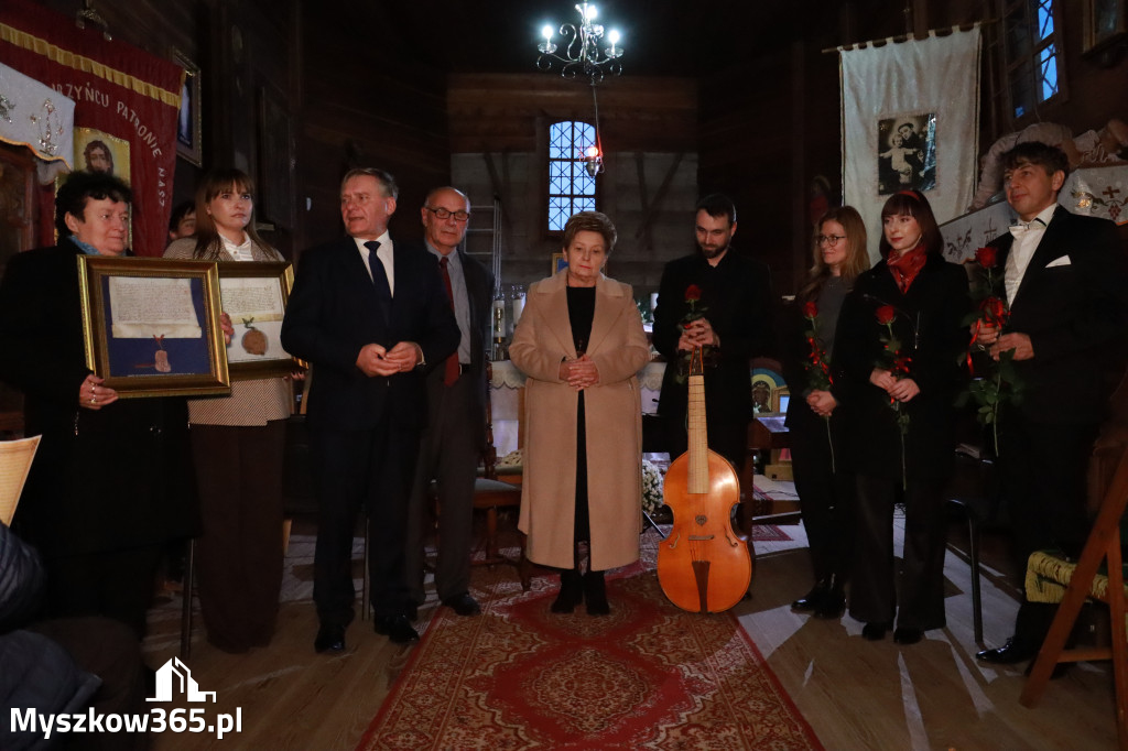 Fotorelacja: Koncert Zaduszny DLA NICH w Cynkowie Gmina Koziegłowy