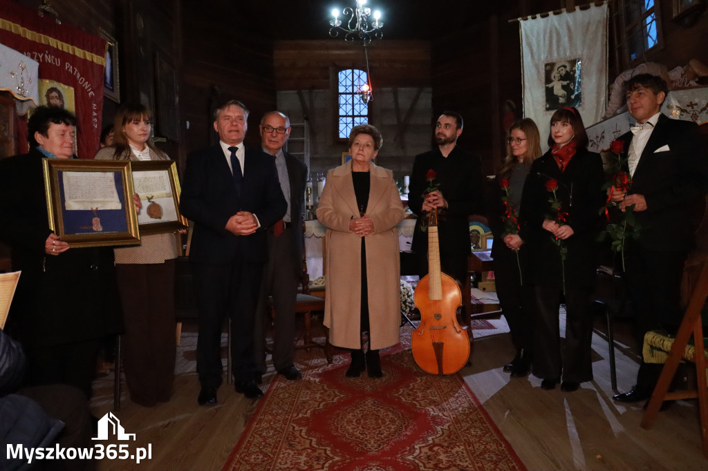 Fotorelacja: Koncert Zaduszny DLA NICH w Cynkowie Gmina Koziegłowy