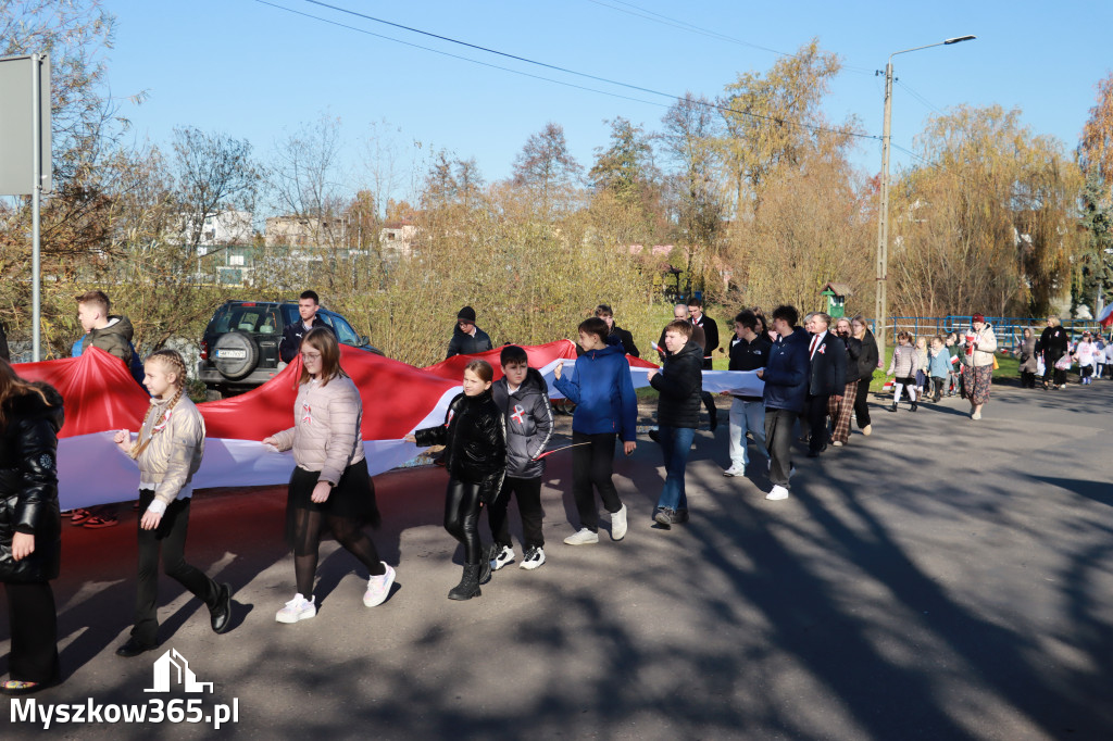 Fotorelacja I: Obchody 107. ROCZNICY ODZYSKANIA NIEPODLEGŁOŚCI na rynku w Koziegłowach