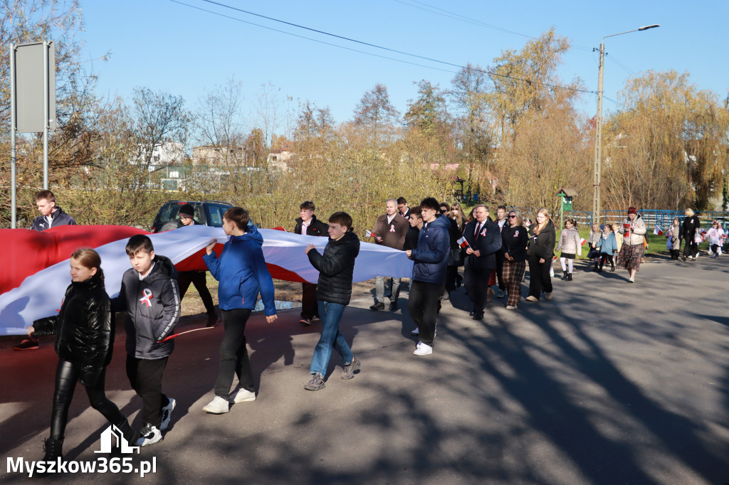 Fotorelacja I: Obchody 107. ROCZNICY ODZYSKANIA NIEPODLEGŁOŚCI na rynku w Koziegłowach